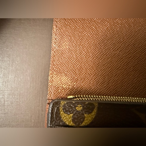 Pre-owned LV Sarah Wallet NM Monogram - Picture 4 of 9